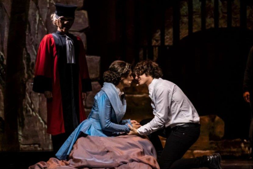 摇滚红与黑宣传图2